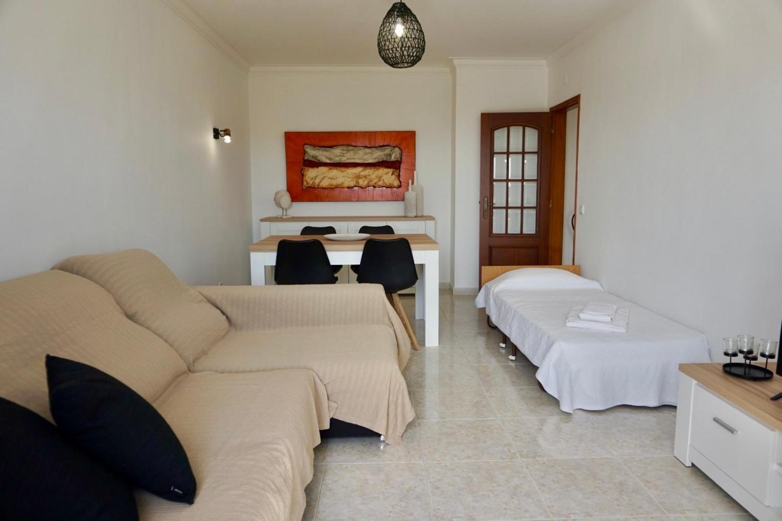 Cozy Alvor Retreat - Sunset Balcony, Wi-Fi & Ac Apartman Kültér fotó